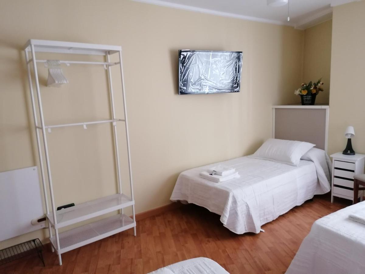 Cuatro Caminos Hotel Sarria Ngoại thất bức ảnh