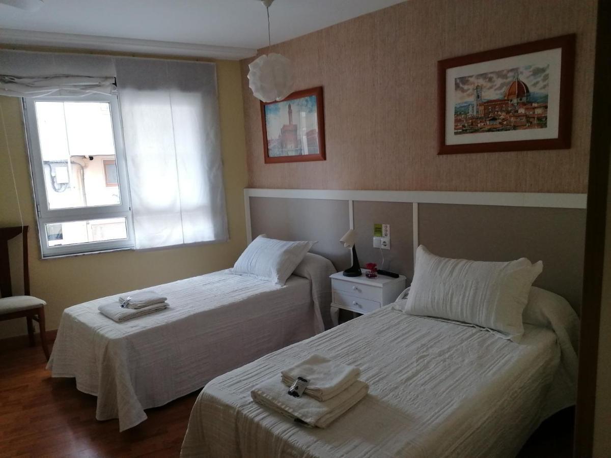 Cuatro Caminos Hotel Sarria Ngoại thất bức ảnh