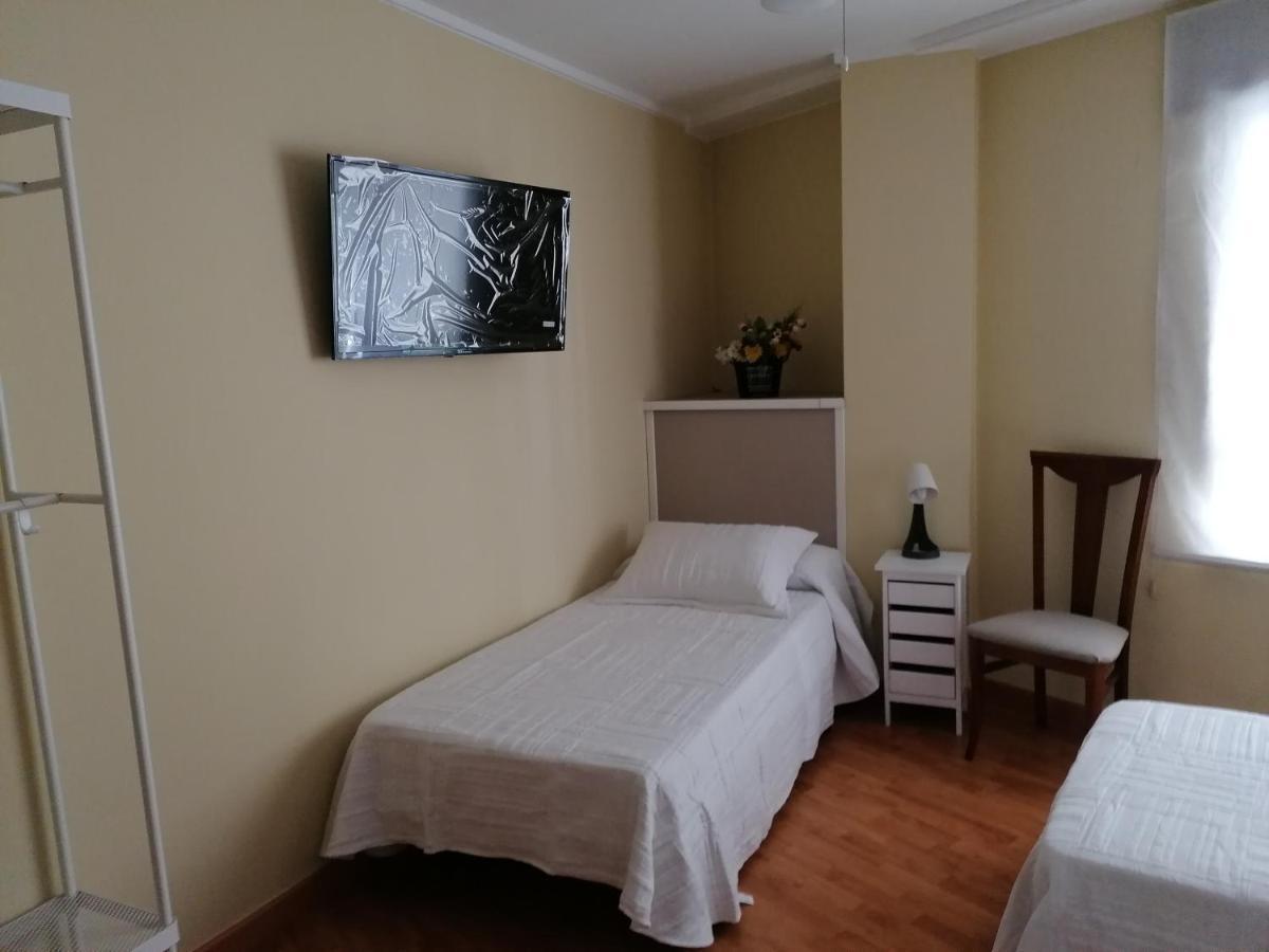 Cuatro Caminos Hotel Sarria Ngoại thất bức ảnh